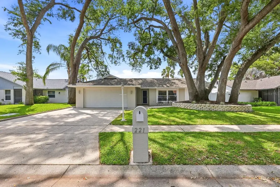 221 Arbor Drive W, Palm Harbor, FL 34683 - #2