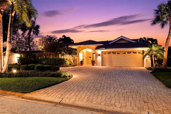 2080 Hawaii Avenue Ne, ST PETERSBURG, FL 33703