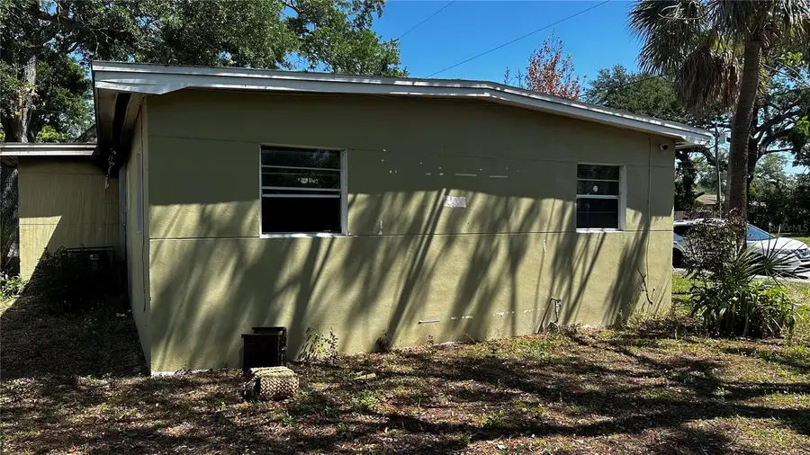 2401 17th Avenue S, Saint Petersburg, FL 33712 - #3