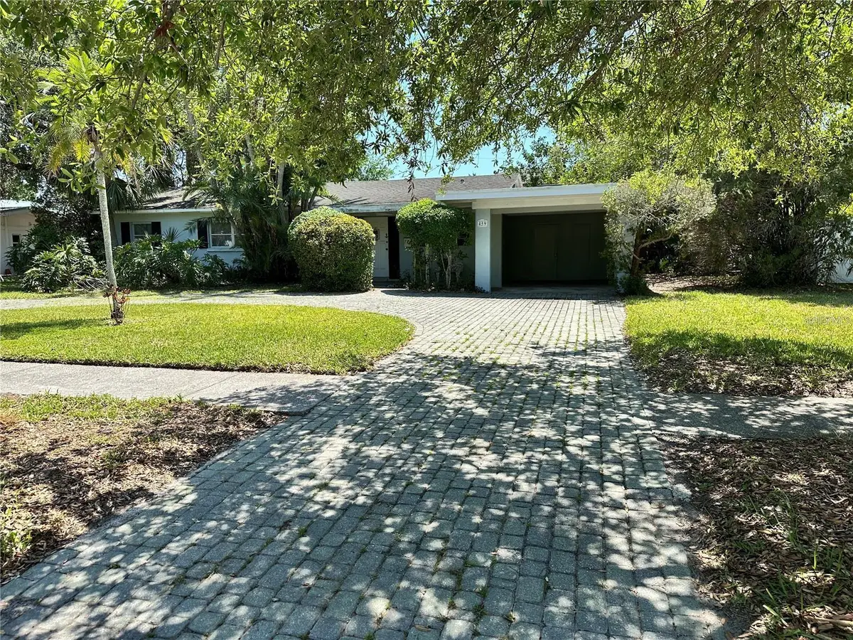 459 Bayview Drive Ne, Saint Petersburg, FL 33704 - #1