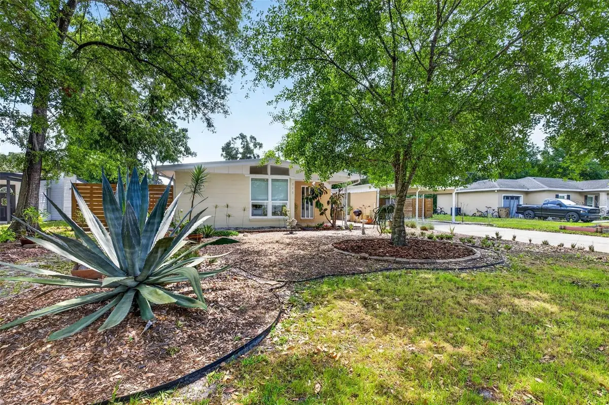 515 Broxburn Avenue, Temple Terrace, FL 33617 - #1