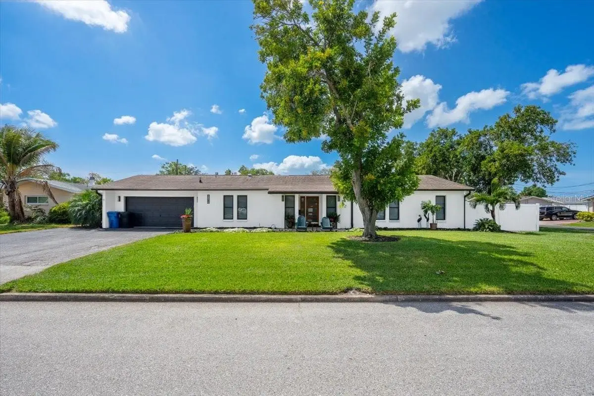 6870 13th Avenue N, Saint Petersburg, FL 33710 - #1