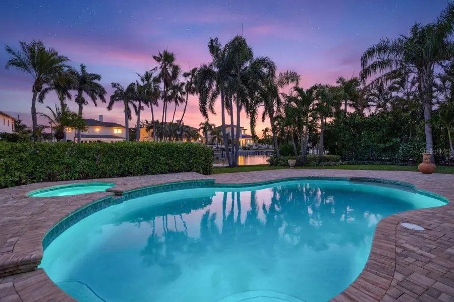 1233 Eden Isle Drive Ne, Saint Petersburg, FL 33704 - #3