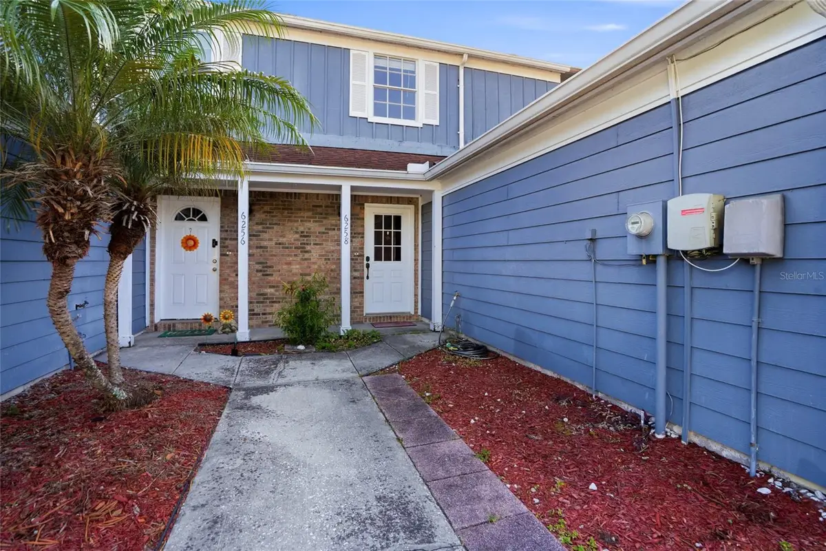 6258 Oak Cluster Cir, Tampa, FL 33634 - #1