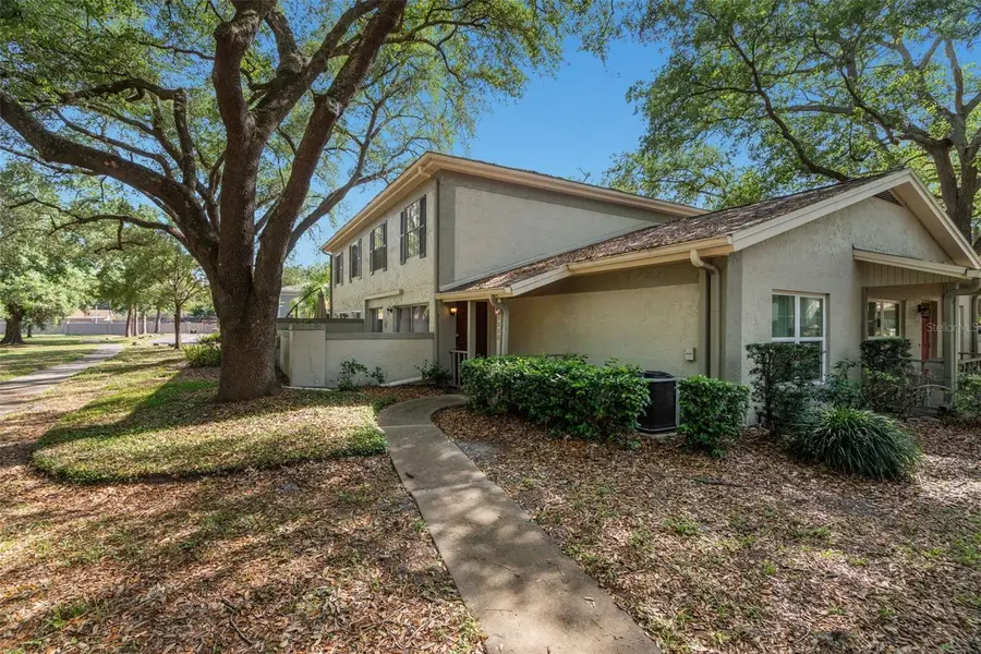 6322 Treetop Circle, Temple Terrace, FL 33617 - #2