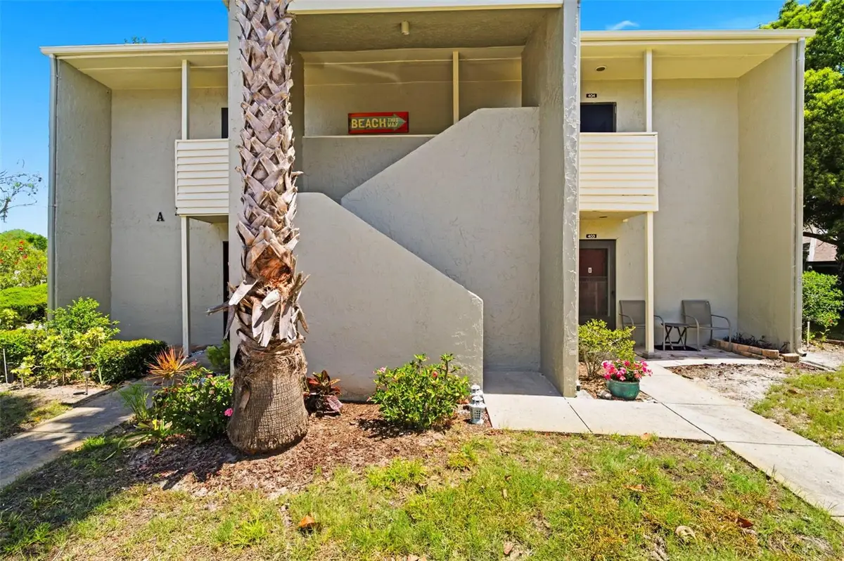 404 Windrush Bay Drive, Tarpon Springs, FL 34689 - #1