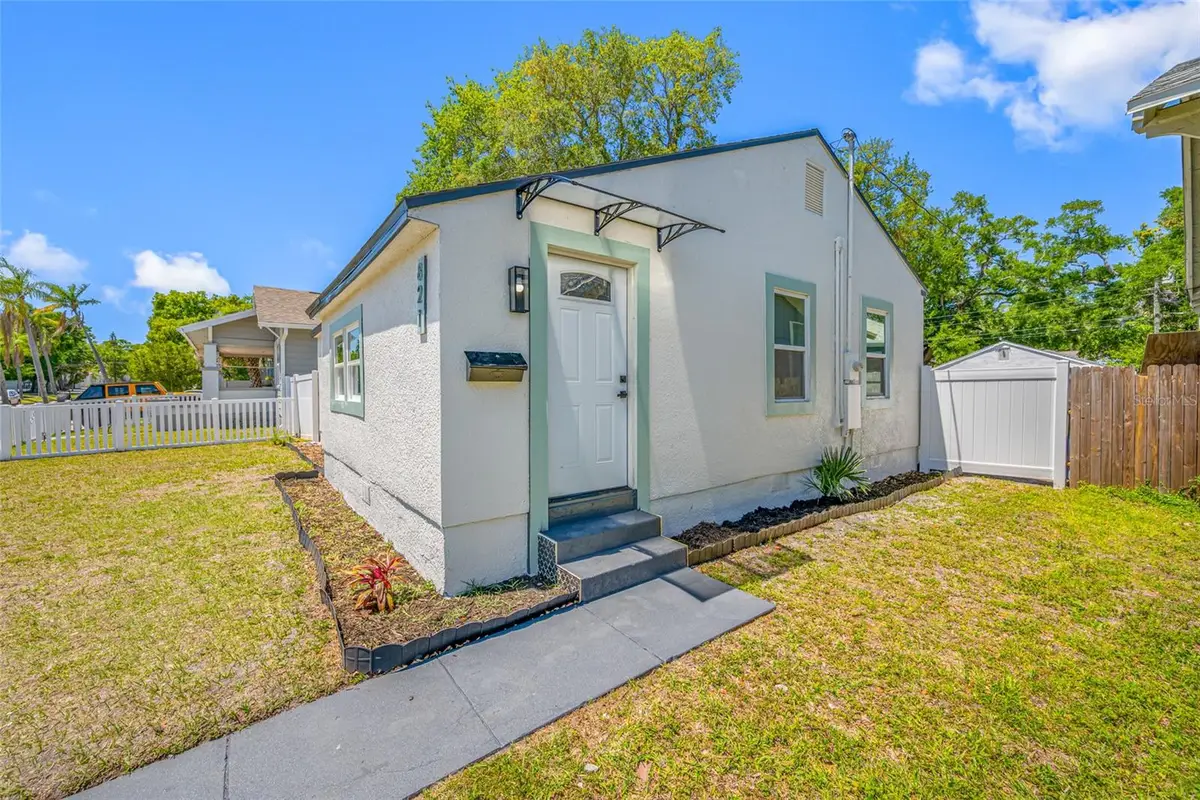 821 19th Avenue S, Saint Petersburg, FL 33705 - #1