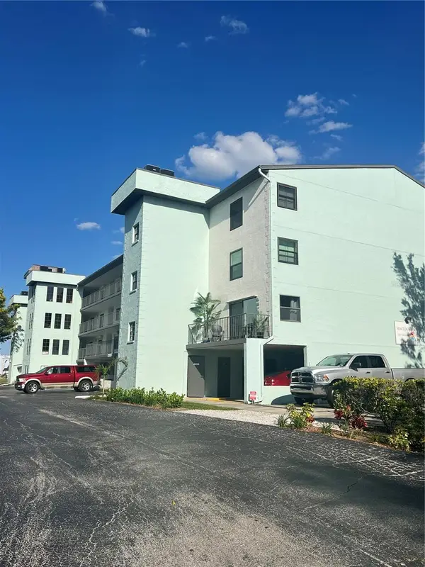 2651 Michael Place #307, DUNEDIN, FL 34698