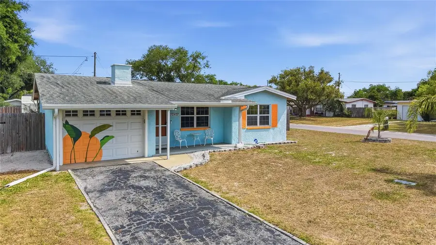 10437 52nd Avenue N, Saint Petersburg, FL 33708 - #2
