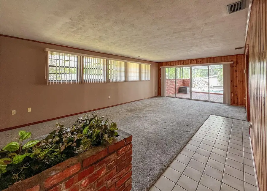 2118 W Broad Street, Tampa, FL 33604 - #3