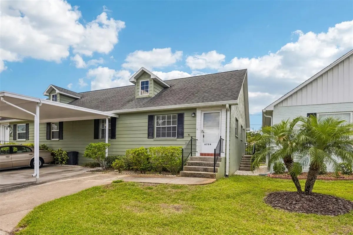 6704 Hickorywood Lane, New Port Richey, FL 34653 - #1