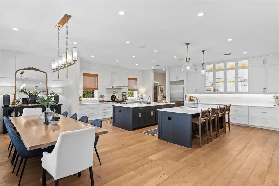 2402 W Parkland Boulevard, Tampa, FL 33609 - #2