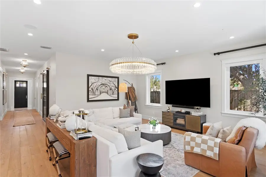 2402 W Parkland Boulevard, Tampa, FL 33609 - #3