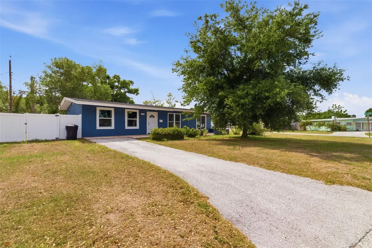 3230 51st Street N, Saint Petersburg, FL 33710 - #1