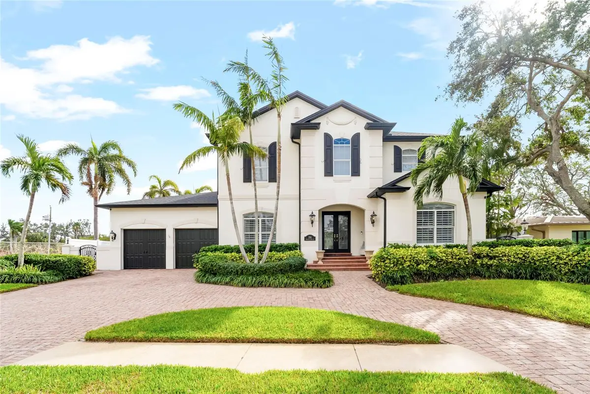 356 Belleair Drive Ne, Saint Petersburg, FL 33704 - #1