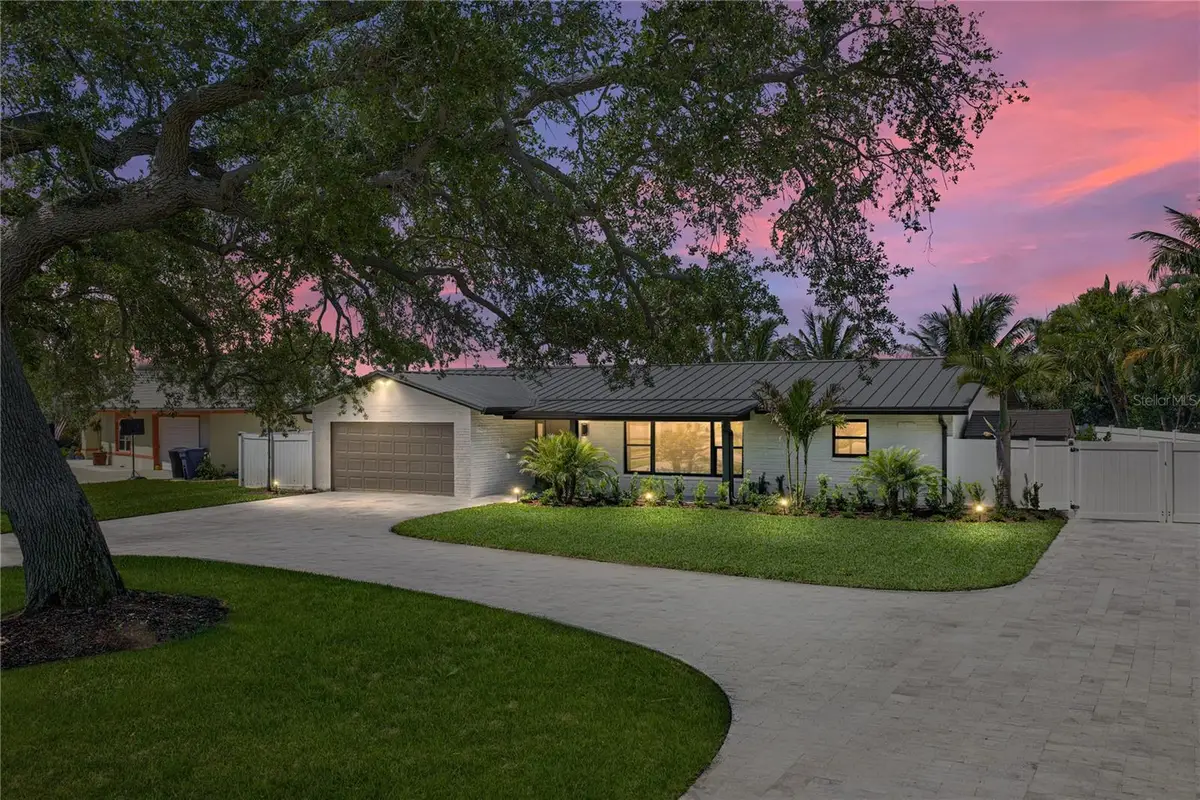 4201 37th Street S, Saint Petersburg, FL 33711 - #1