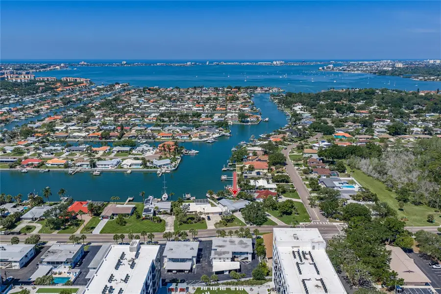 4201 37th Street S, Saint Petersburg, FL 33711 - #2