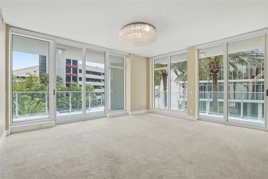 175 1st Street S #303, Saint Petersburg, FL 33701 - #2