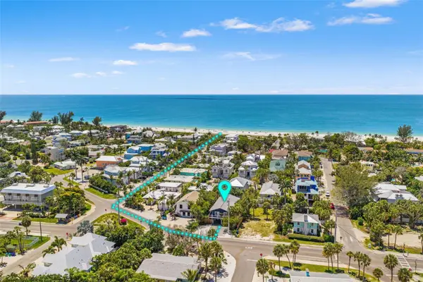 8106 Gulf Drive #A&B, HOLMES BEACH, FL 34217