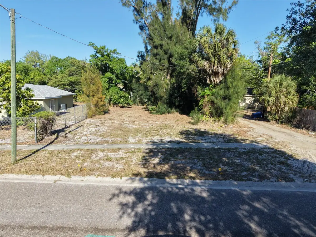 14th Avenue S, Saint Petersburg, FL 33711 - #1