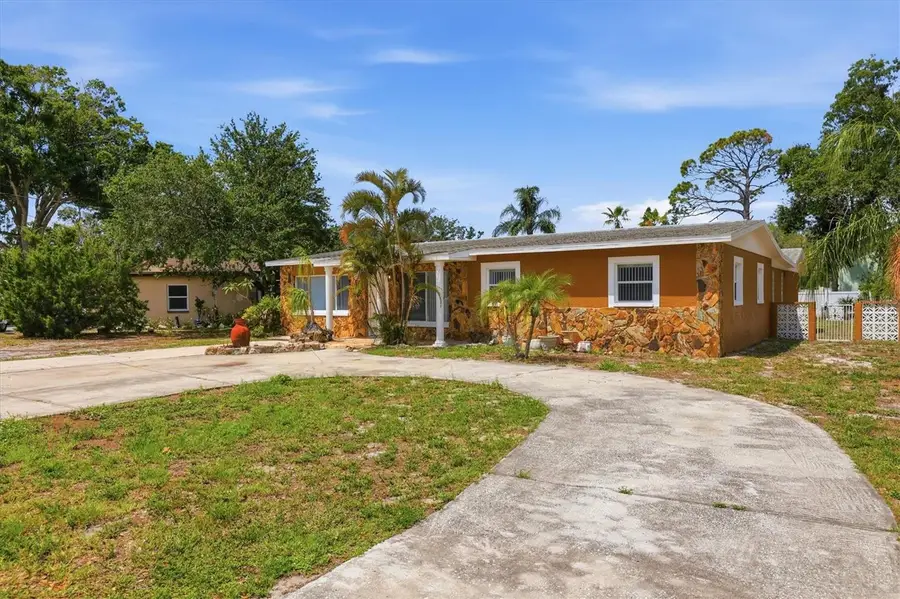 721 Bayshore Drive, Tarpon Springs, FL 34689 - #3