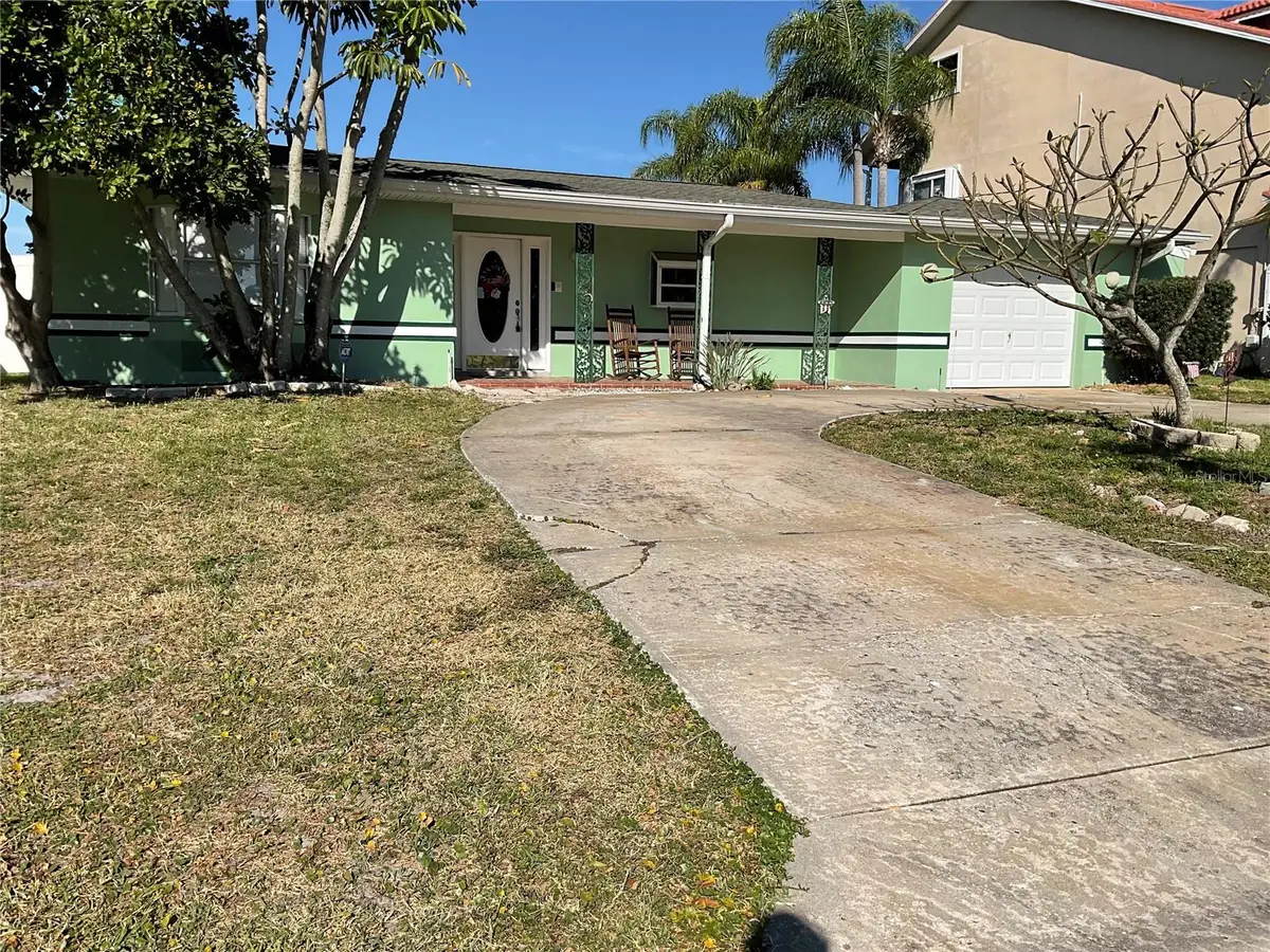 300 Driftwood Drive W, Palm Harbor, FL 34683 - #1