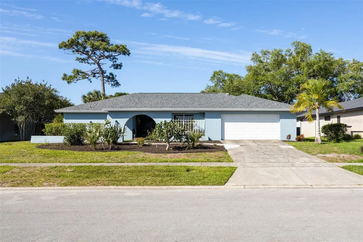 2952 Hadleigh Ct, Clearwater, FL 33761 - #1