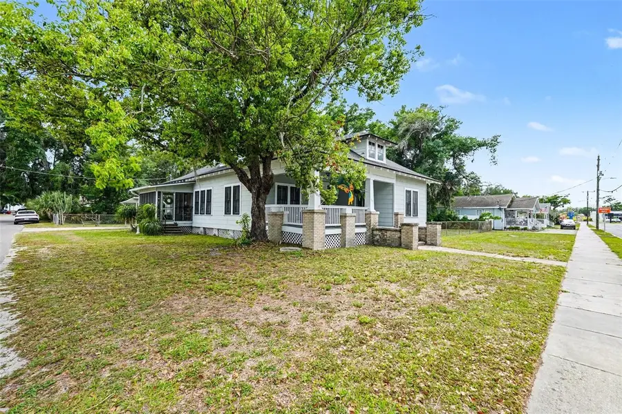 1201 W Reynolds Street, Plant City, FL 33563 - #2