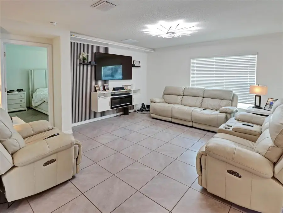 1202 Tahitian Sunrise Drive, Plant City, FL 33565 - #2