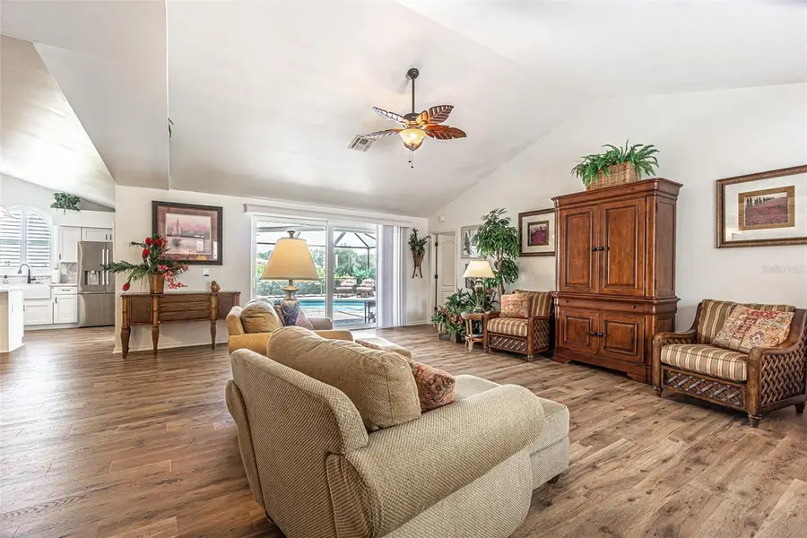 6132 Silver Oaks Drive, Zephyrhills, FL 33542 - #2