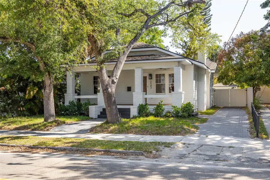 2507 N Ridgewood Avenue, Tampa, FL 33602 - #2