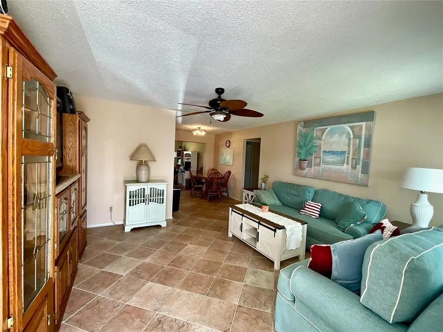 10035 Mainlands Boulevard N, Pinellas Park, FL 33782 - #3