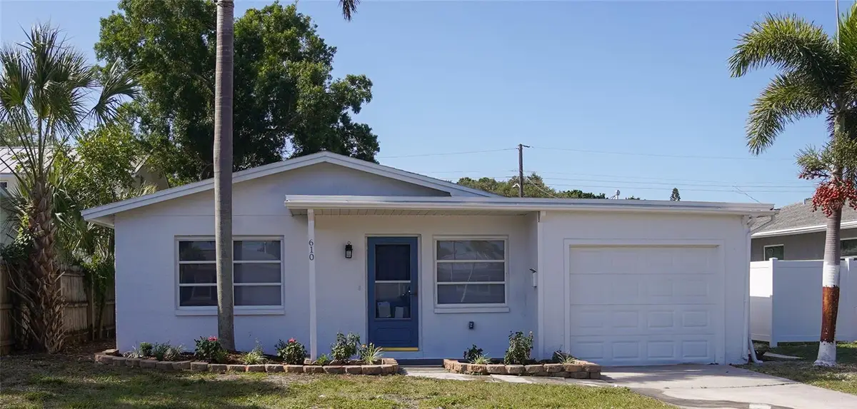 610 74th Avenue N, Saint Petersburg, FL 33702 - #1