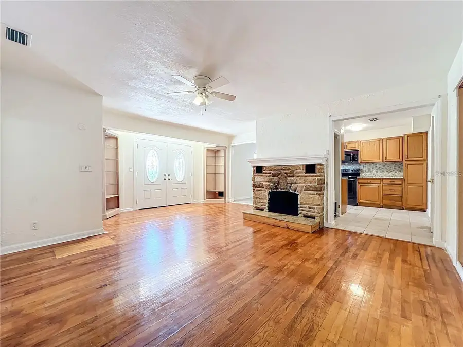 25 E Chesley Avenue, Eustis, FL 32726 - #3