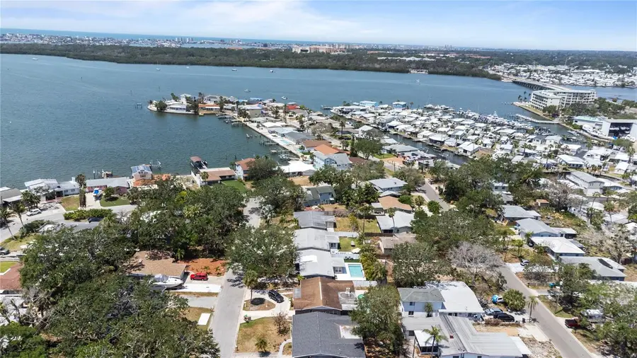 8347 41st Avenue N, Saint Petersburg, FL 33709 - #3