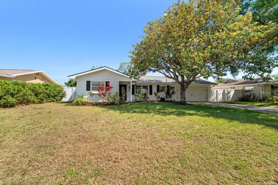 13497 100th Avenue, Seminole, FL 33776 - #2
