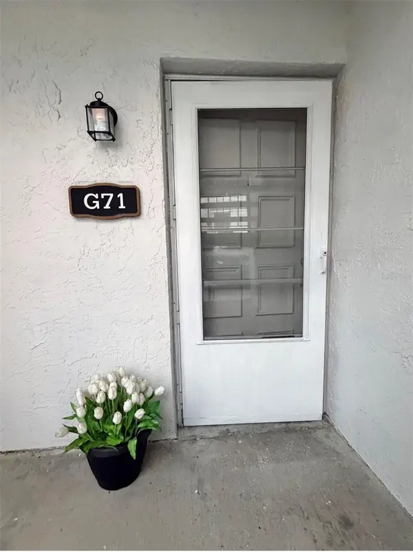 3815 N Oak Drive #G71, TAMPA, FL 33611