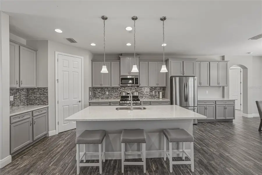 14633 Red Castle Avenue, Lithia, FL 33547 - #3