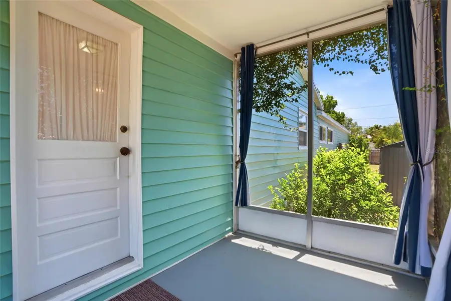 1220 35th Avenue N, Saint Petersburg, FL 33704 - #2