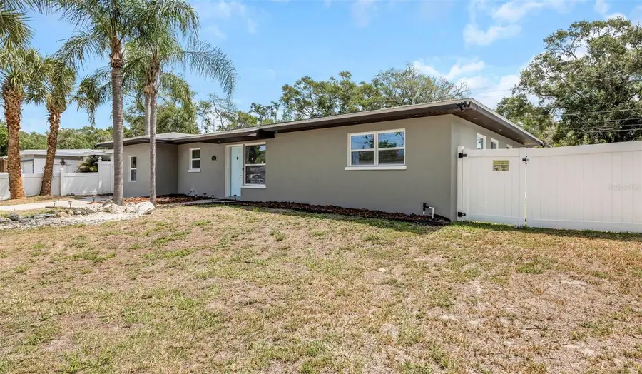 1437 Carlos Avenue, Clearwater, FL 33755 - #2