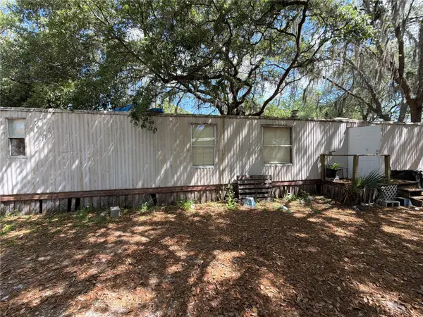 112 Ivanhoe Drive, SATSUMA, FL 32189