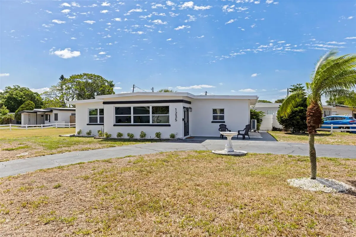 1235 45th Street N, Saint Petersburg, FL 33713 - #1