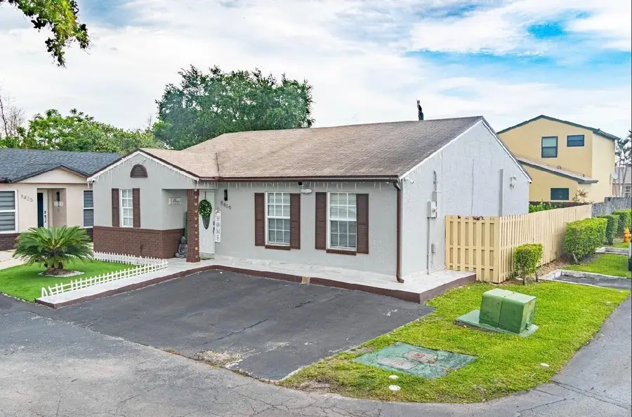 8419 Nw 193rd Ln, Hialeah, FL 33015 - #3