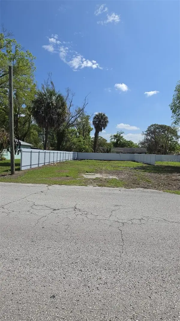 12505 Four Oaks Road, TAMPA, FL 33624