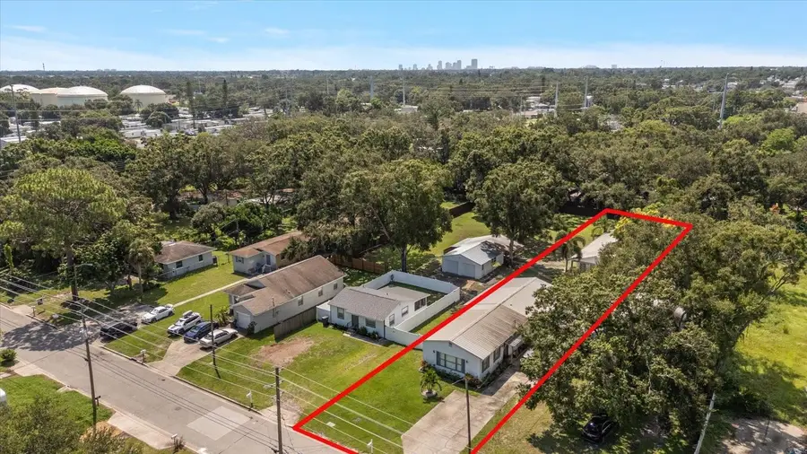 3290 70th Avenue N, Saint Petersburg, FL 33702 - #2