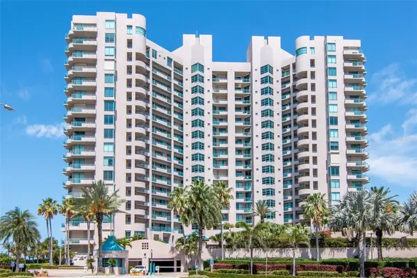 1560 Gulf Boulevard #4, CLEARWATER BEACH, FL 33767