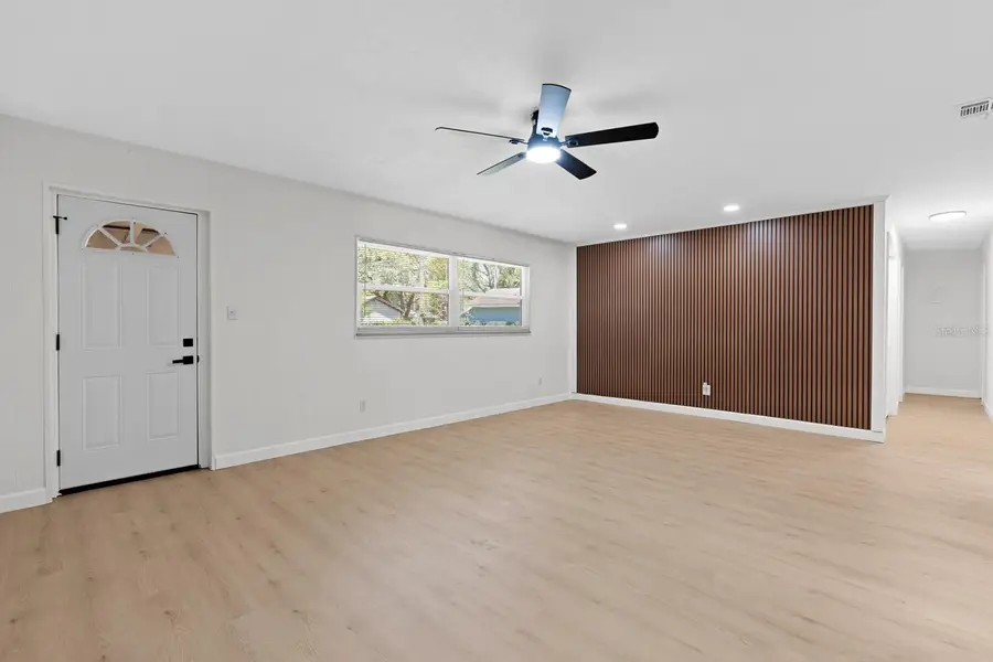 207 W Bougainvillea Avenue, Tampa, FL 33612 - #3