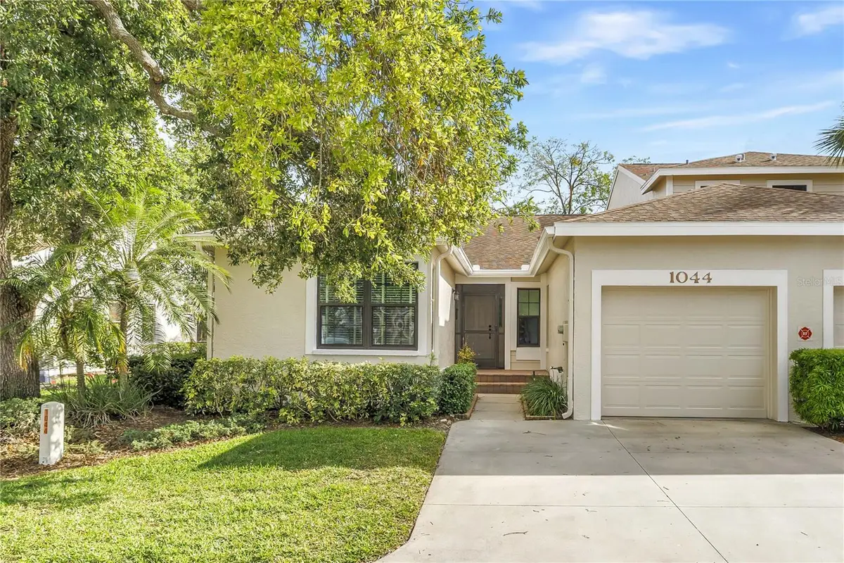 1044 Romano Court Ne, Saint Petersburg, FL 33702 - #1