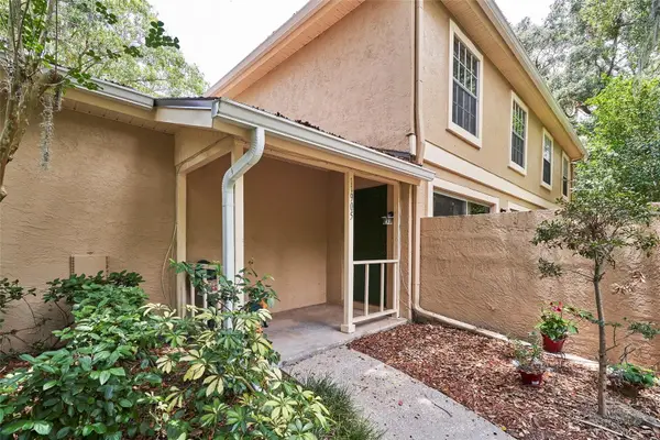 11905 Lakemist Circle #74, TEMPLE TERRACE, FL 33617
