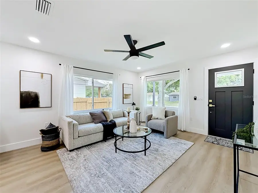 5431 Dartmouth Avenue N, Saint Petersburg, FL 33710 - #2